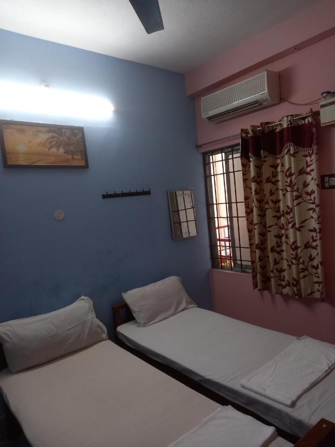 Parisha Residency- Temple Side Hotel Csidambaram Kültér fotó