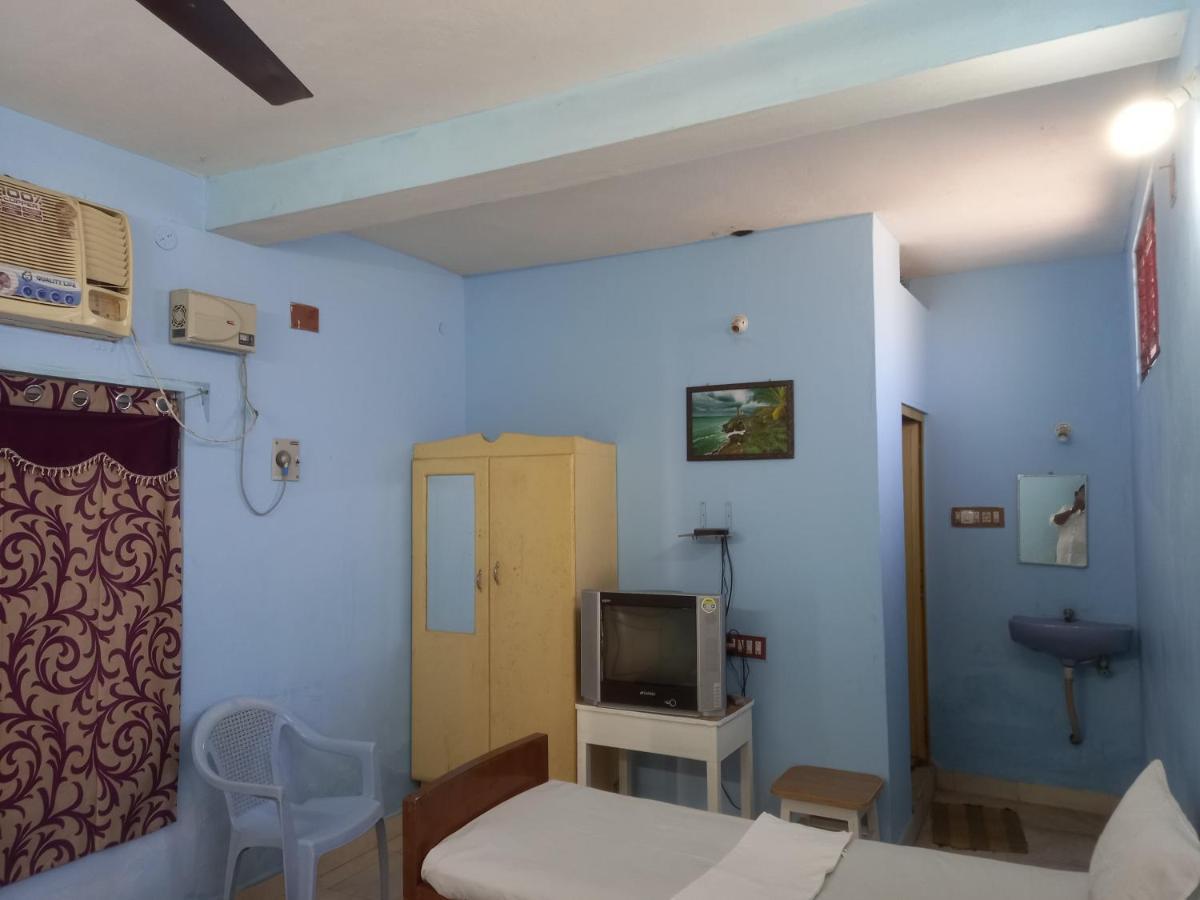 Parisha Residency- Temple Side Hotel Csidambaram Kültér fotó